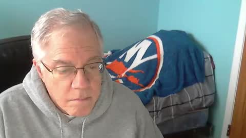 islesman22 online show from December 2025 07:21:02 PM