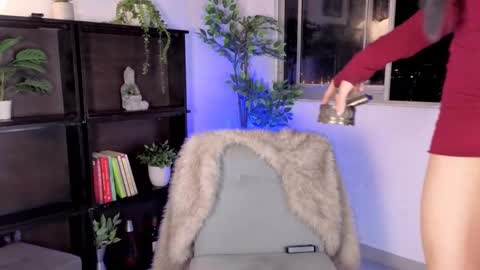 Julyane online show from February 2026 01:57:02 AM