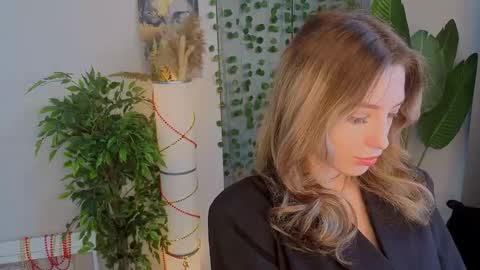 Emilia online show from February 2026 06:18:02 AM