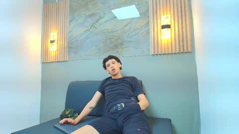 Snapshot of israel_gray chatting on October 2025 08:15:01 PM Israel online show from October 2025 08:15:01 PM