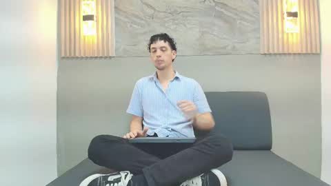 Snapshot of israel_gray chatting on October 2025 07:11:02 PM Israel online show from October 2025 07:11:02 PM