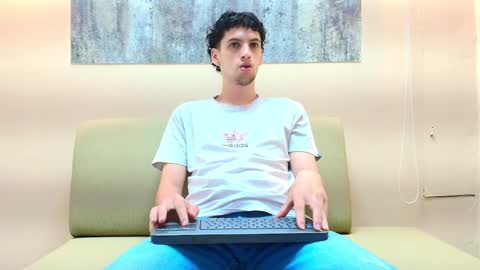 Snapshot of israel_gray chatting on October 2025 12:03:02 PM Israel online show from October 2025 12:03:02 PM