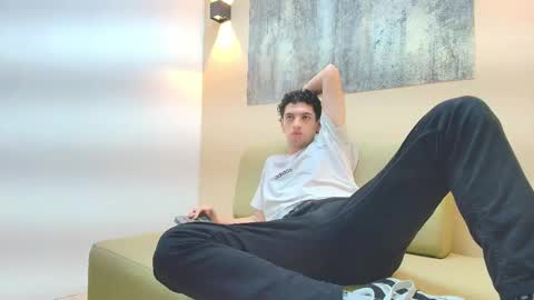 Snapshot of israel_gray chatting on October 2025 07:34:02 PM Israel online show from October 2025 07:34:02 PM