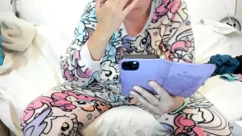 Marta online show from January 2025 07:18:02 PM