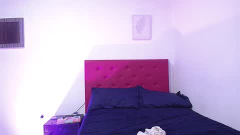 Snapshot of issa_kitty chatting on December 2024 03:20:02 PM issa_kitty online show from December 2024 03:20:02 PM