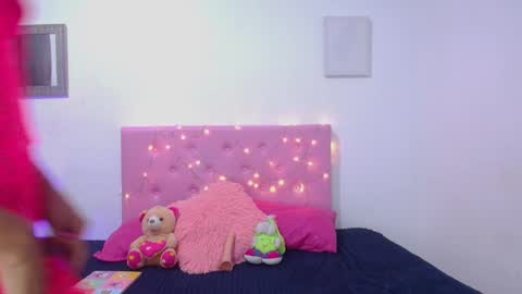 Snapshot of issa_kitty chatting on February 2025 06:47:02 PM issa_kitty online show from February 2025 06:47:02 PM