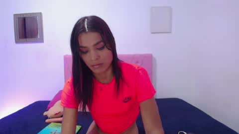 Snapshot of issa_kitty chatting on February 2025 06:20:01 PM issa_kitty online show from February 2025 06:20:01 PM