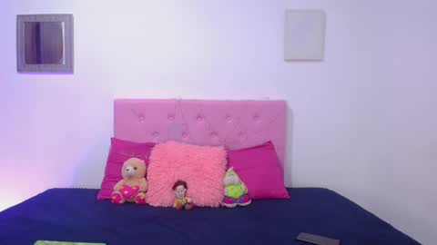 Snapshot of issa_kitty chatting on March 2025 07:21:02 PM issa_kitty online show from March 2025 07:21:02 PM