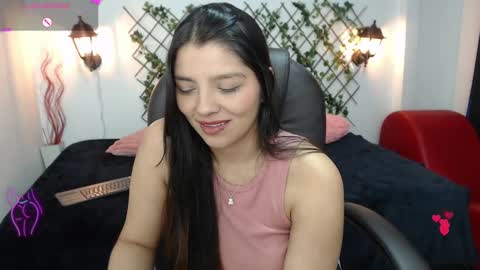 Issa  online show from October 2025 02:13:01 PM