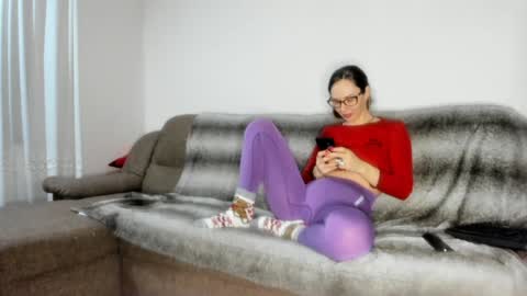 Snapshot of issabelle_69 chatting on February 2025 11:01:02 AM Issabelle online show from February 2025 11:01:02 AM