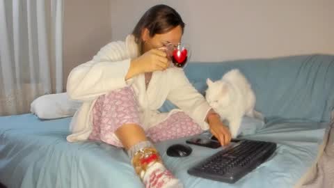 Snapshot of issabelle_69 chatting on October 2025 05:35:02 AM Issabelle online show from October 2025 05:35:02 AM