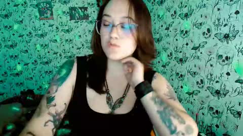 Yiz online show from March 2026 03:56:01 AM