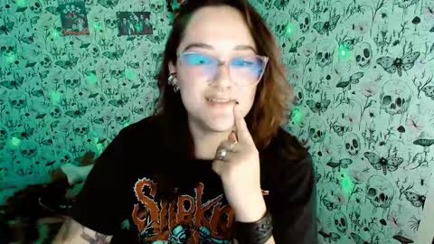 Yiz online show from March 2026 05:44:01 AM