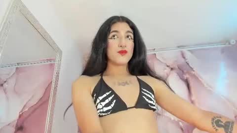 Snapshot of istina_uwu chatting on June 2026 09:13:02 PM istina_uwu online show from June 2026 09:13:02 PM