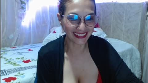 Snapshot of italagomez chatting on December 2024 10:47:01 PM Itala Gomez online show from December 2024 10:47:01 PM