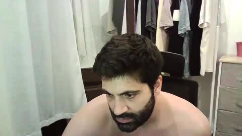 italianboybcn online show from October 2025 08:51:01 PM