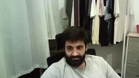 italianboybcn online show from October 2025 07:11:02 PM