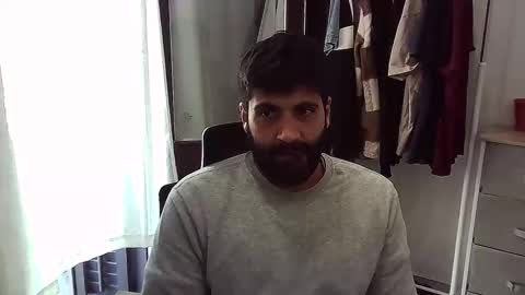 italianboybcn online show from November 2025 01:34:02 PM