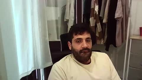 italianboybcn online show from November 2025 08:46:02 AM