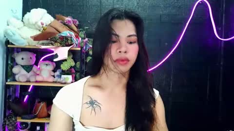 Snapshot of its_chloe20 chatting on May 2026 04:08:01 AM its_chloe20 online show from May 2026 04:08:01 AM