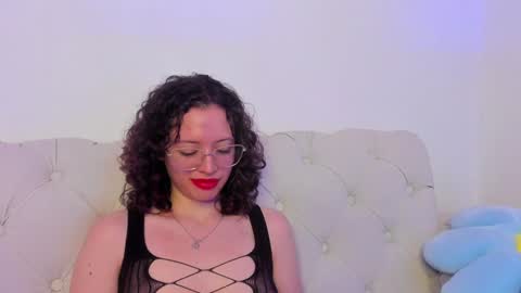 Maria online show from December 2024 01:39:01 PM