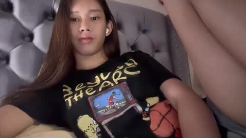 Cora online show from October 2025 03:01:01 PM