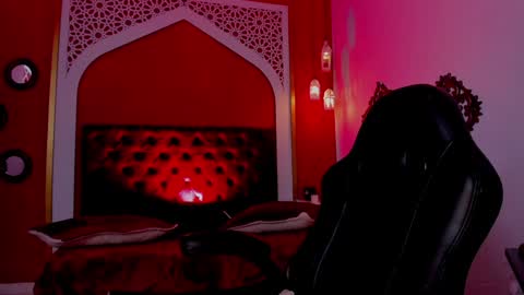 Bella  online show from December 2024 04:36:02 AM