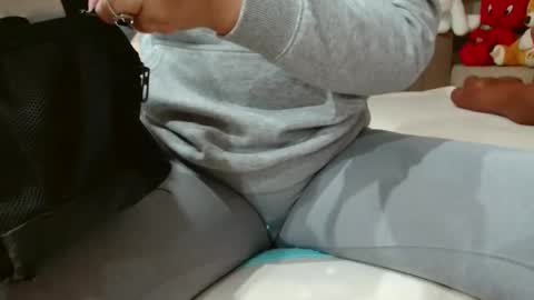 Snapshot of itsbustymommy chatting on September 2025 10:15:02 PM Busty mommy online show from September 2025 10:15:02 PM