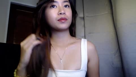 Candy online show from February 2025 06:00:01 PM