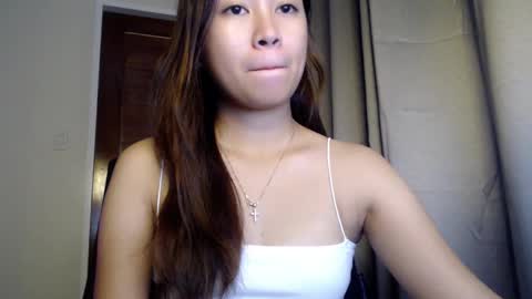 Candy online show from February 2025 03:05:01 PM