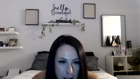 Snapshot of itscocosworld chatting on June 2026 10:25:01 AM CoCo Dee online show from June 2026 10:25:01 AM