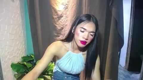 Francine online show from April 2026 08:02:01 PM