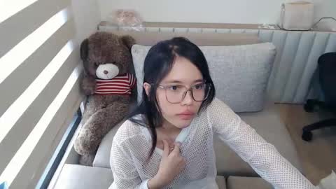 itskittyy online show from October 2025 08:53:01 AM