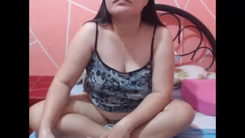 Snapshot of itsme_kitty chatting on February 2025 12:05:02 PM Kitty online show from February 2025 12:05:02 PM