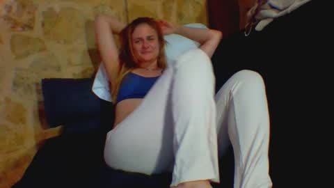 itsmekrissy online show from April 2026 02:53:02 AM