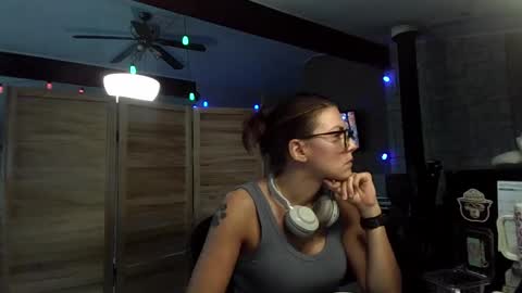 Snapshot of itsmesophie_x chatting on September 2025 04:00:01 PM ItsMeSophie X online show from September 2025 04:00:01 PM