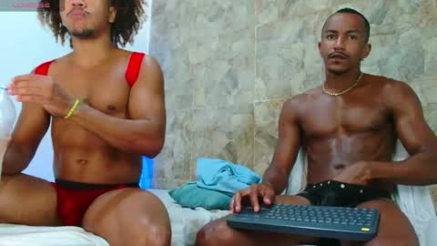 Snapshot of itsmikenoir chatting on October 2025 02:18:02 PM Limited offer 50 online show from October 2025 02:18:02 PM