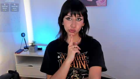 itsmroom online show from May 2026 04:51:02 AM