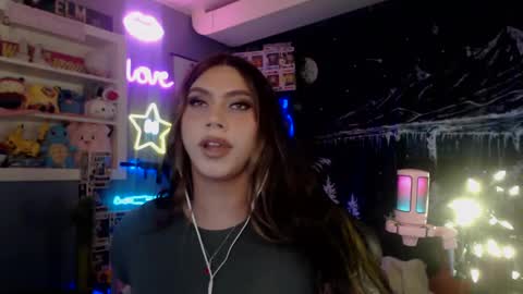 Snapshot of itsnickibabyy chatting on January 2025 11:16:01 PM Nicki Foxx online show from January 2025 11:16:01 PM