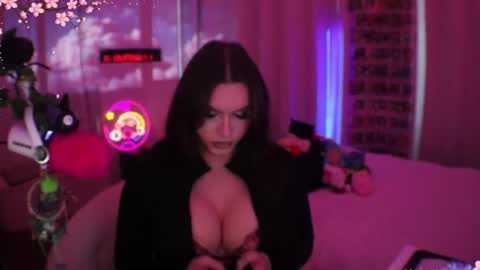 Nicki Foxx online show from February 2026 01:20:02 AM