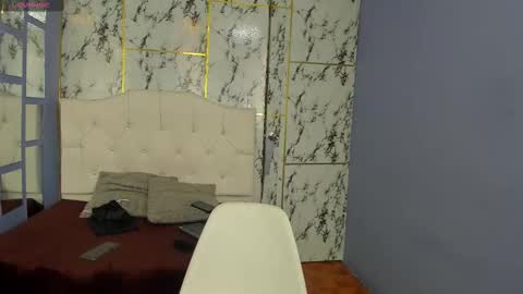 Itsuki N online show from October 2025 01:19:01 PM