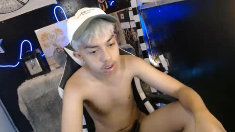 Snapshot of itsyourcummerboy_xx chatting on May 2026 02:29:01 AM Kyle online show from May 2026 02:29:01 AM
