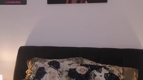 Melissa Khaan online show from January 2025 12:28:02 PM