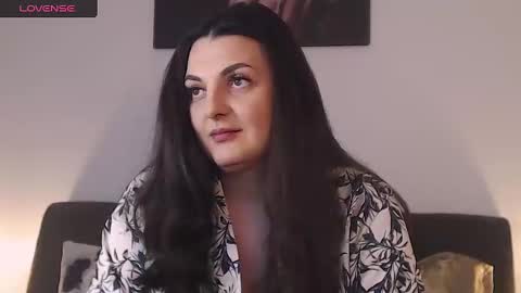 Melissa Khaan online show from February 2025 01:06:01 PM