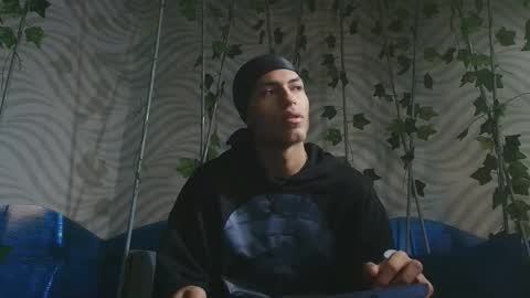 itszairen online show from March 2026 03:45:02 AM