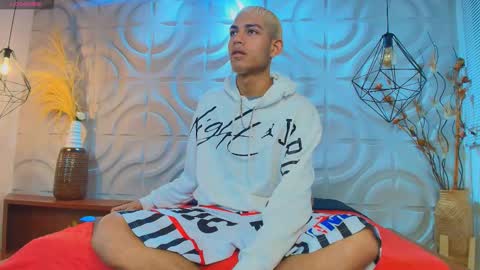 itszairen online show from March 2026 03:23:01 AM