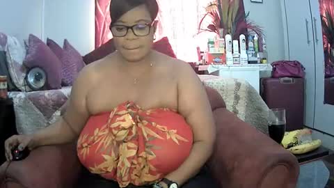 itumeleng74 online show from December 2024 01:49:02 PM