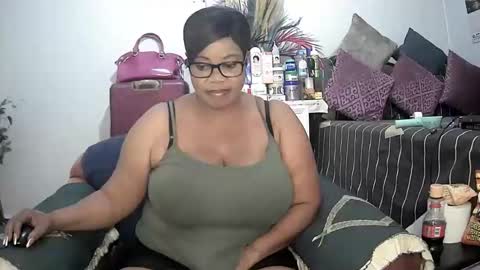 itumeleng74 online show from February 2025 10:24:02 AM