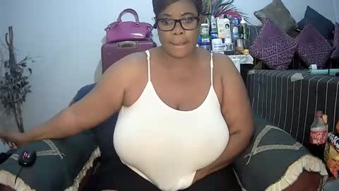 itumeleng74 online show from February 2025 06:17:02 PM