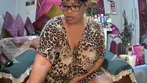 Snapshot of itumeleng74 chatting on September 2025 05:43:02 AM itumeleng74 online show from September 2025 05:43:02 AM